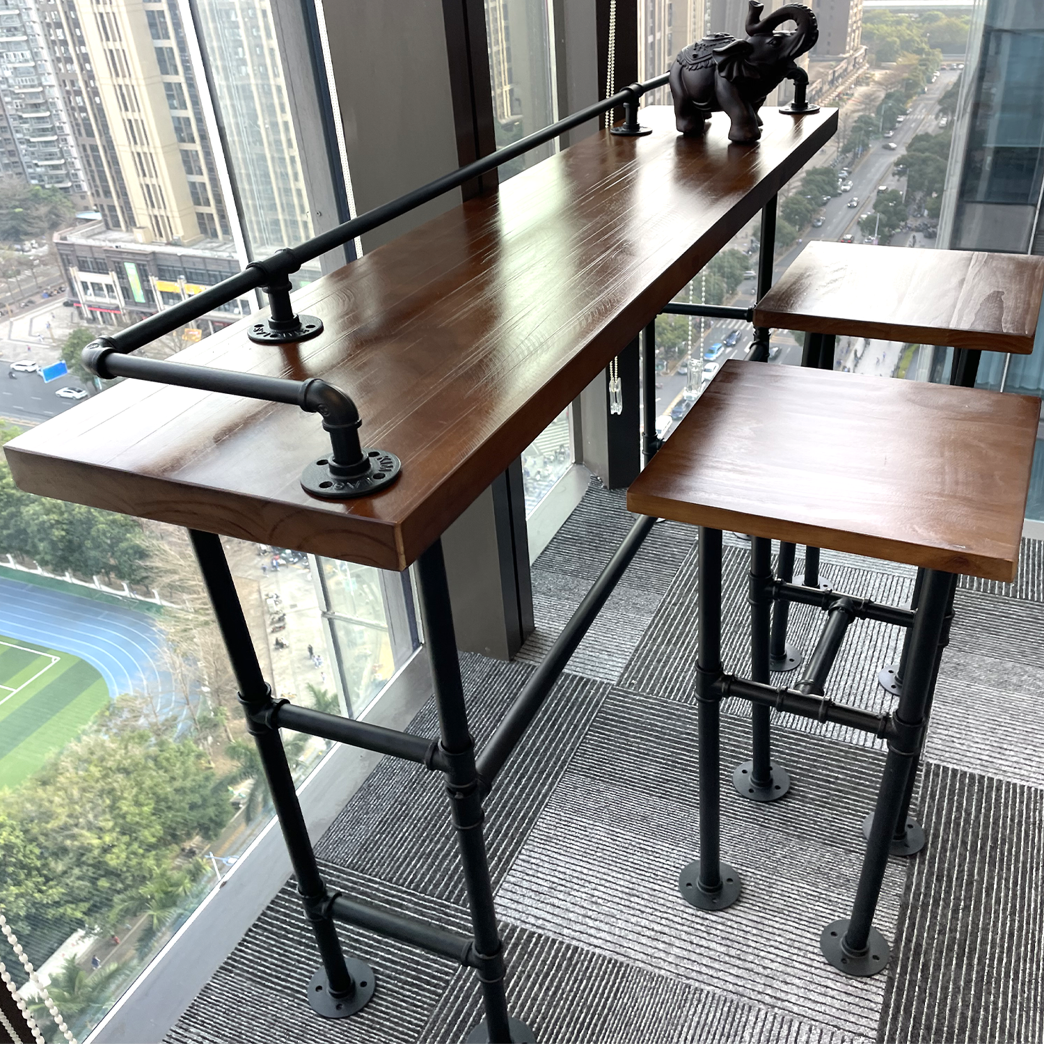 Yoomuu - Black Pipe Frame Table